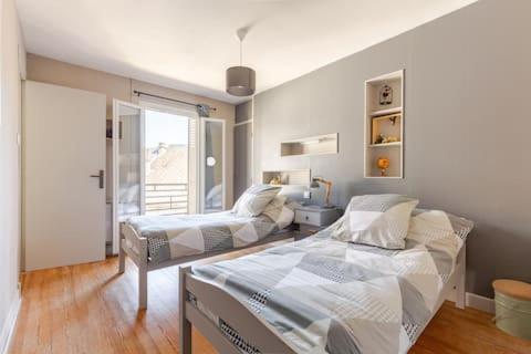 Maison De Ville Avec Garage Et Terrasse 卢德 外观 照片