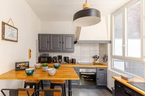 Maison De Ville Avec Garage Et Terrasse 卢德 外观 照片